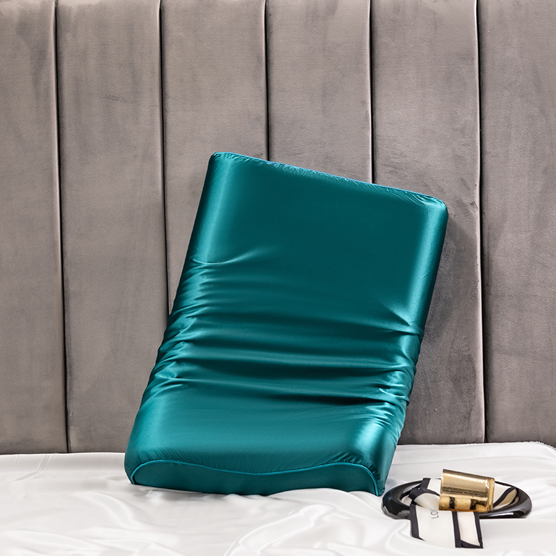 Satynowa poszewka na poduszkę  – Satin Pillowcase Silk recenzja i cena