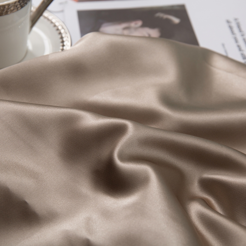 Satynowa poszewka na poduszkę  – Satin Pillowcase Silk recenzja i cena